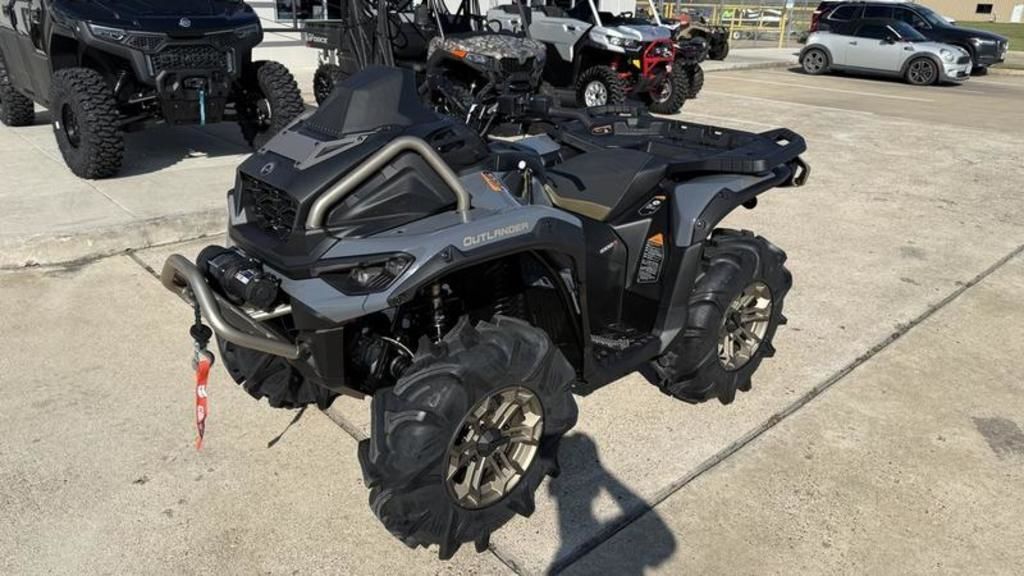 2026 Can-Am Outlander X mr 1000R Granite Grey in hobe sound FL