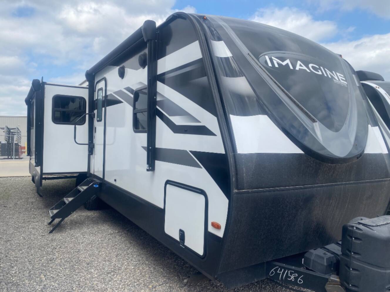 A photo of this 2022 Grand Design Imagine 2970RL