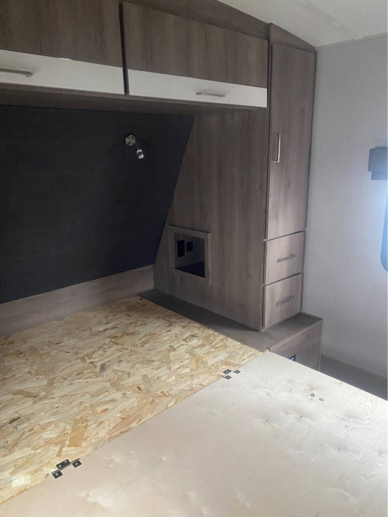 A photo of this 2022 Grand Design Imagine 2970RL