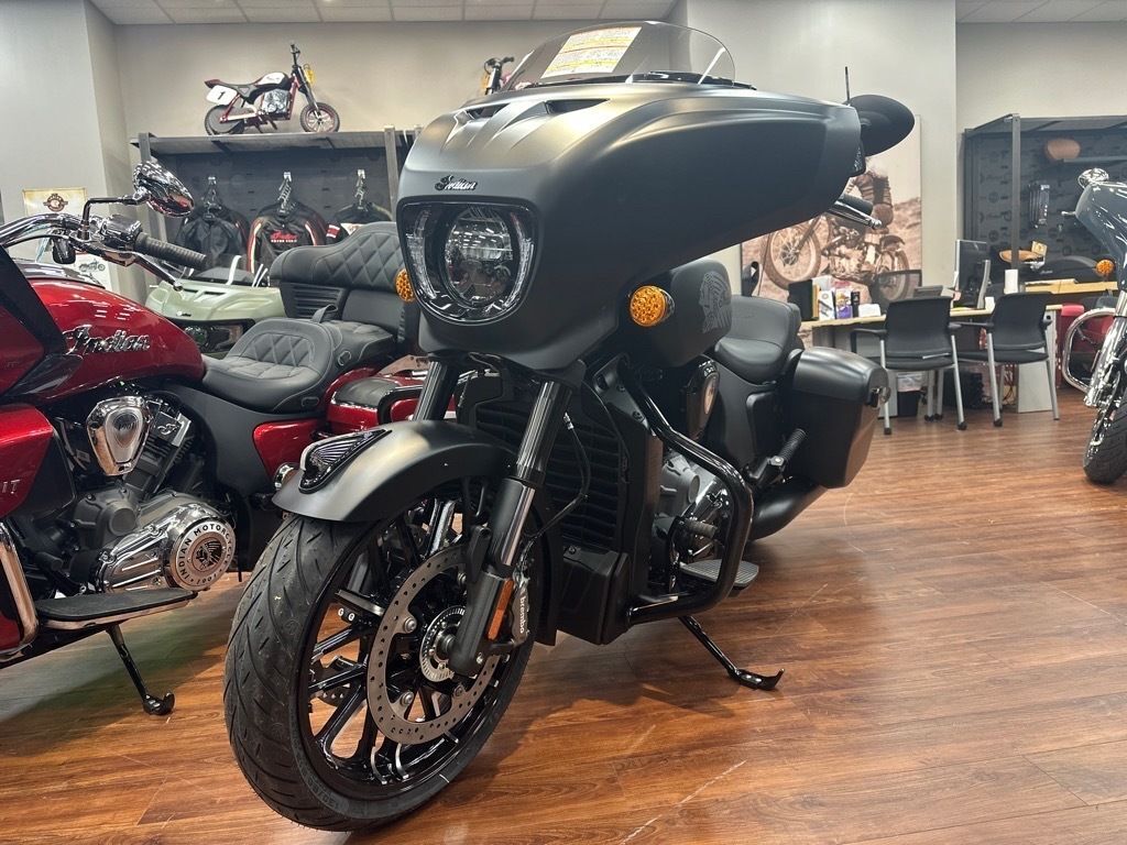2025 Indian Motorcycle® Chieftain® Black Metallic in Augusta, ME