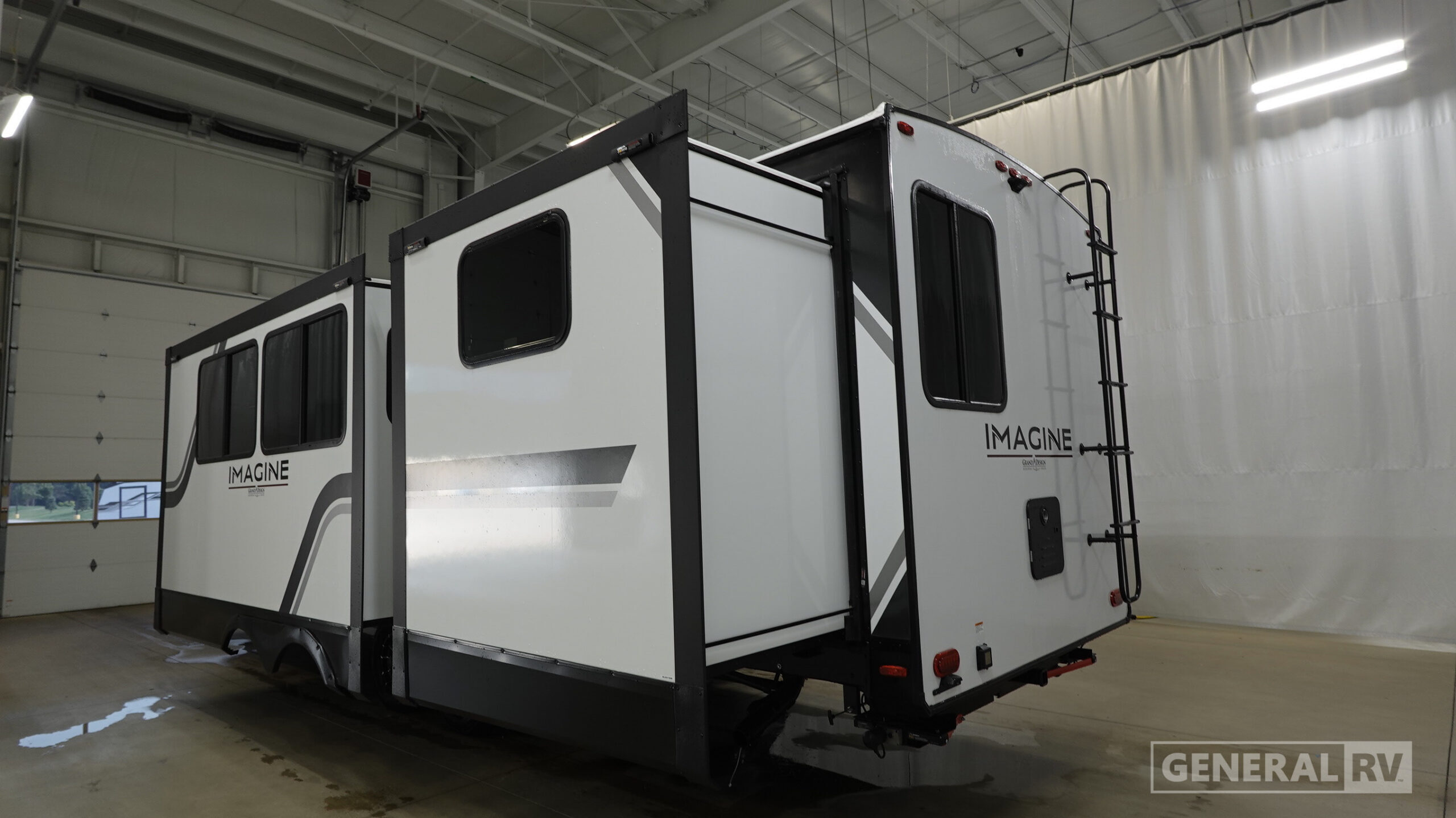 2027 Grand Design IMAGINE 2810BH in winter garden FL