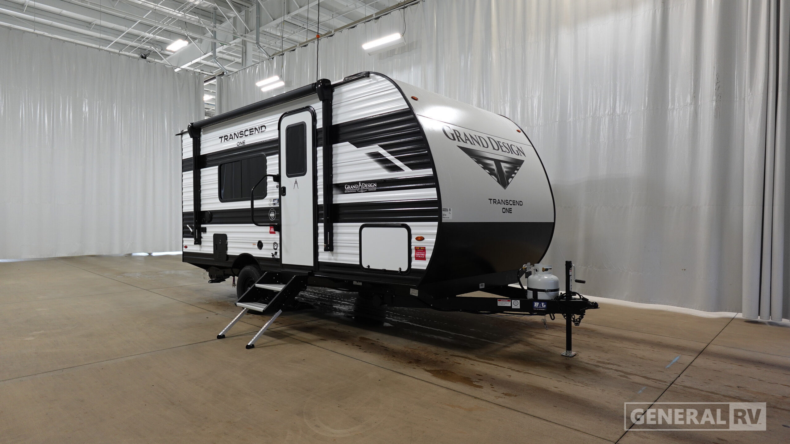 2027 Grand Design TRANSCEND-ONE 151RB in wayland MI