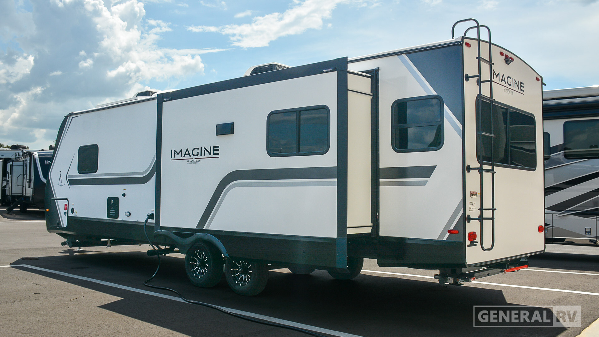 2027 Grand Design IMAGINE 2970RL in winter garden FL