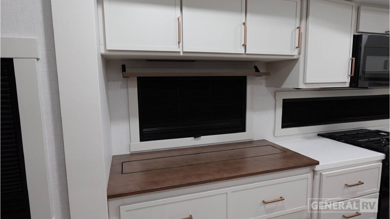 A photo of this 2027 Brinkley MODEL Z 3600
