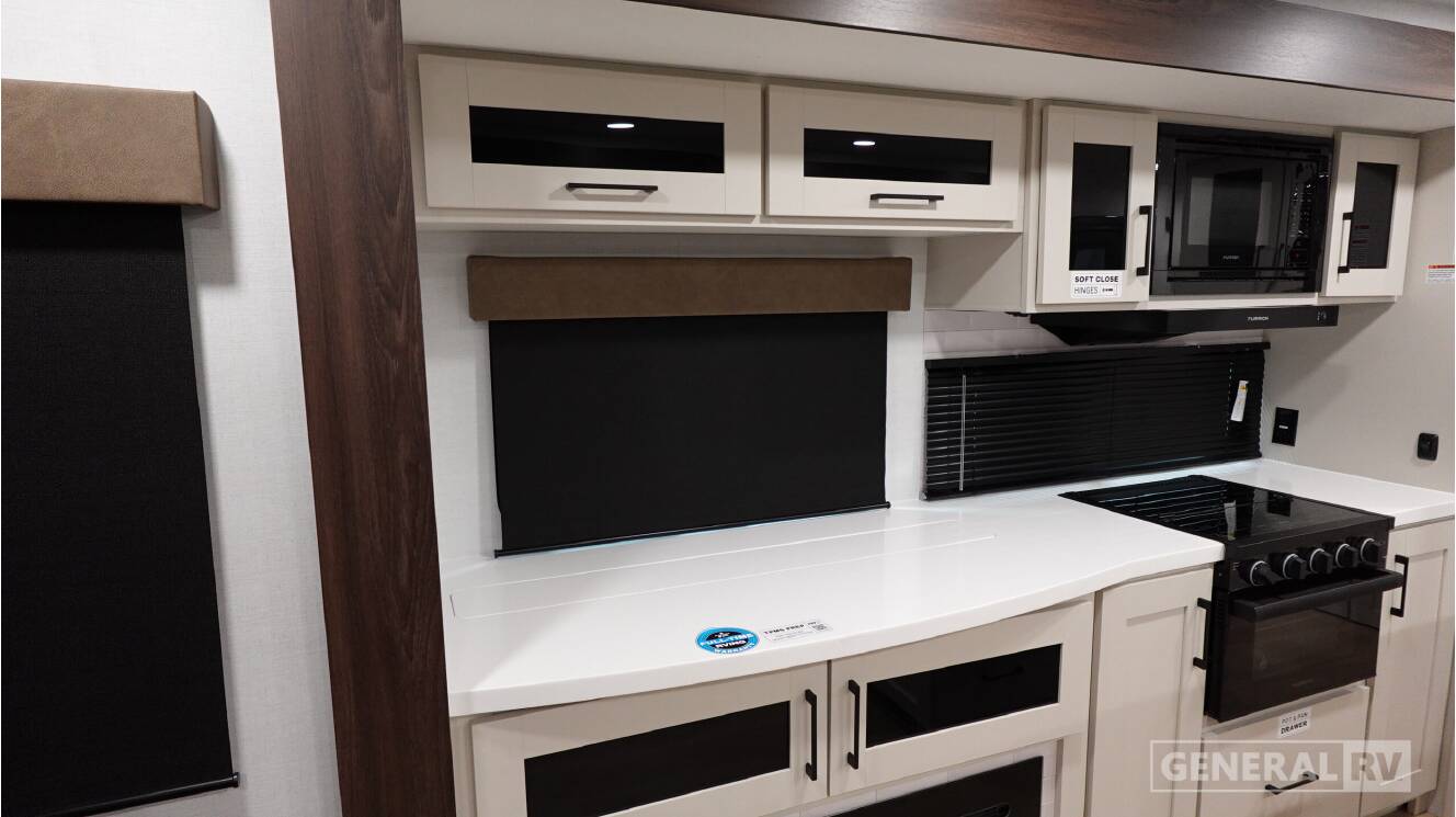 A photo of this 2027 Alliance Rv DELTA 292RL