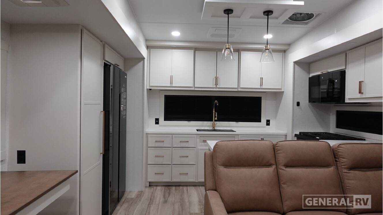 A photo of this 2027 Brinkley MODEL Z 3200