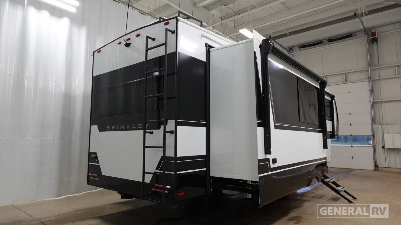 A photo of this 2027 Brinkley MODEL Z 3200