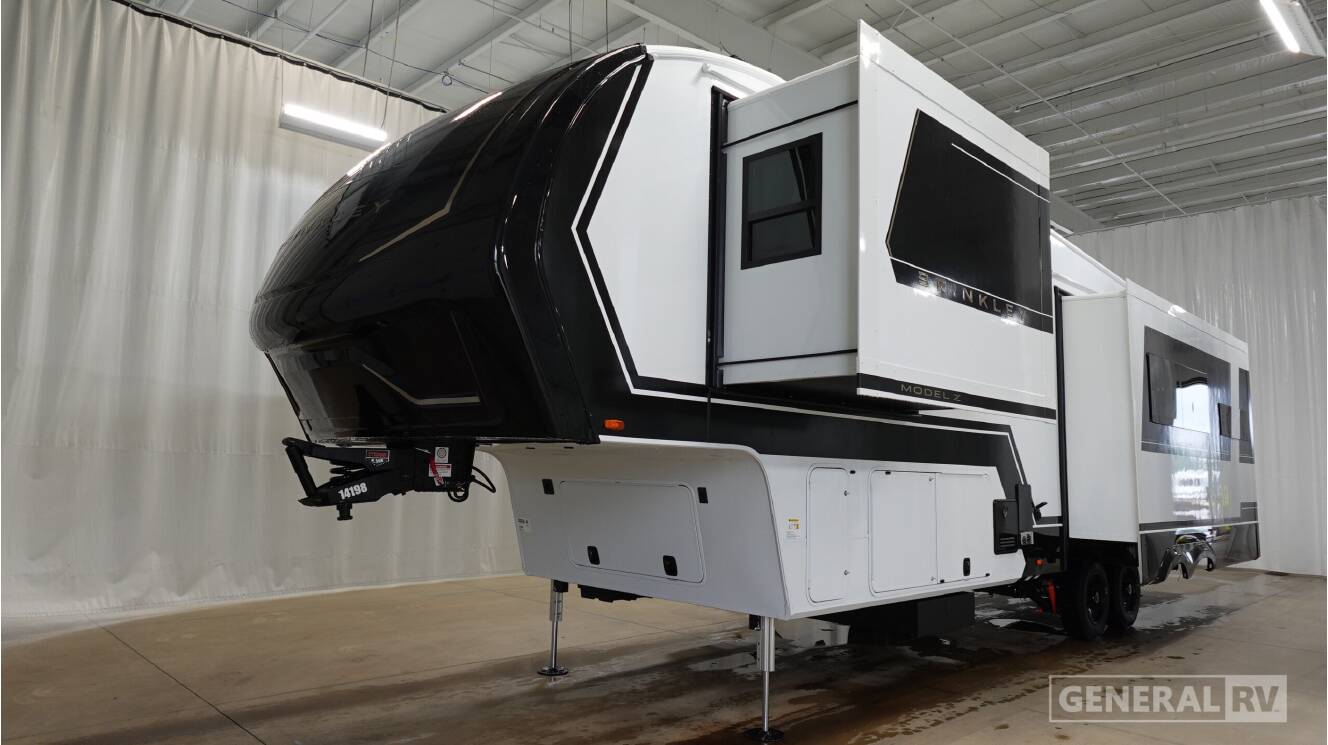 A photo of this 2027 Brinkley MODEL Z 3200