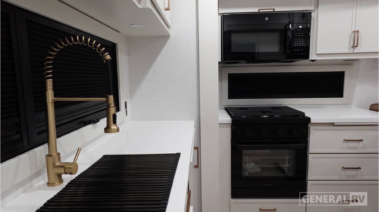 A photo of this 2027 Brinkley MODEL Z 3200