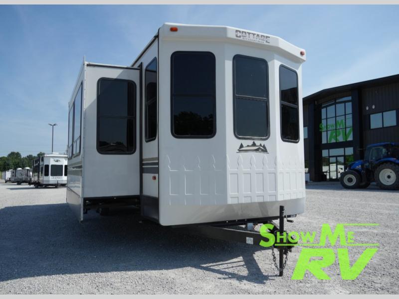 2021 Forest River Rv Cedar Creek Cottage 40CCK in clinton MO