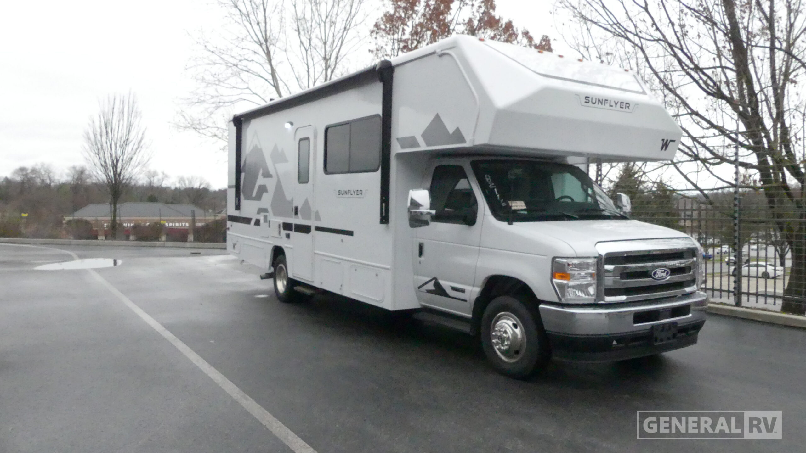 2027 Winnebago SUNFLYER 26FE in west chester PA