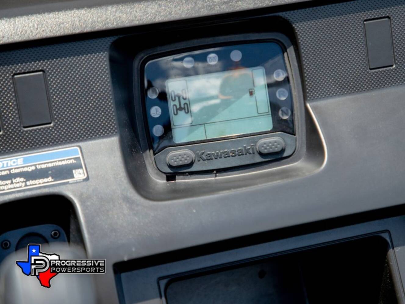 A photo of this 2025 Suzuki KingQuad 400ASi SE