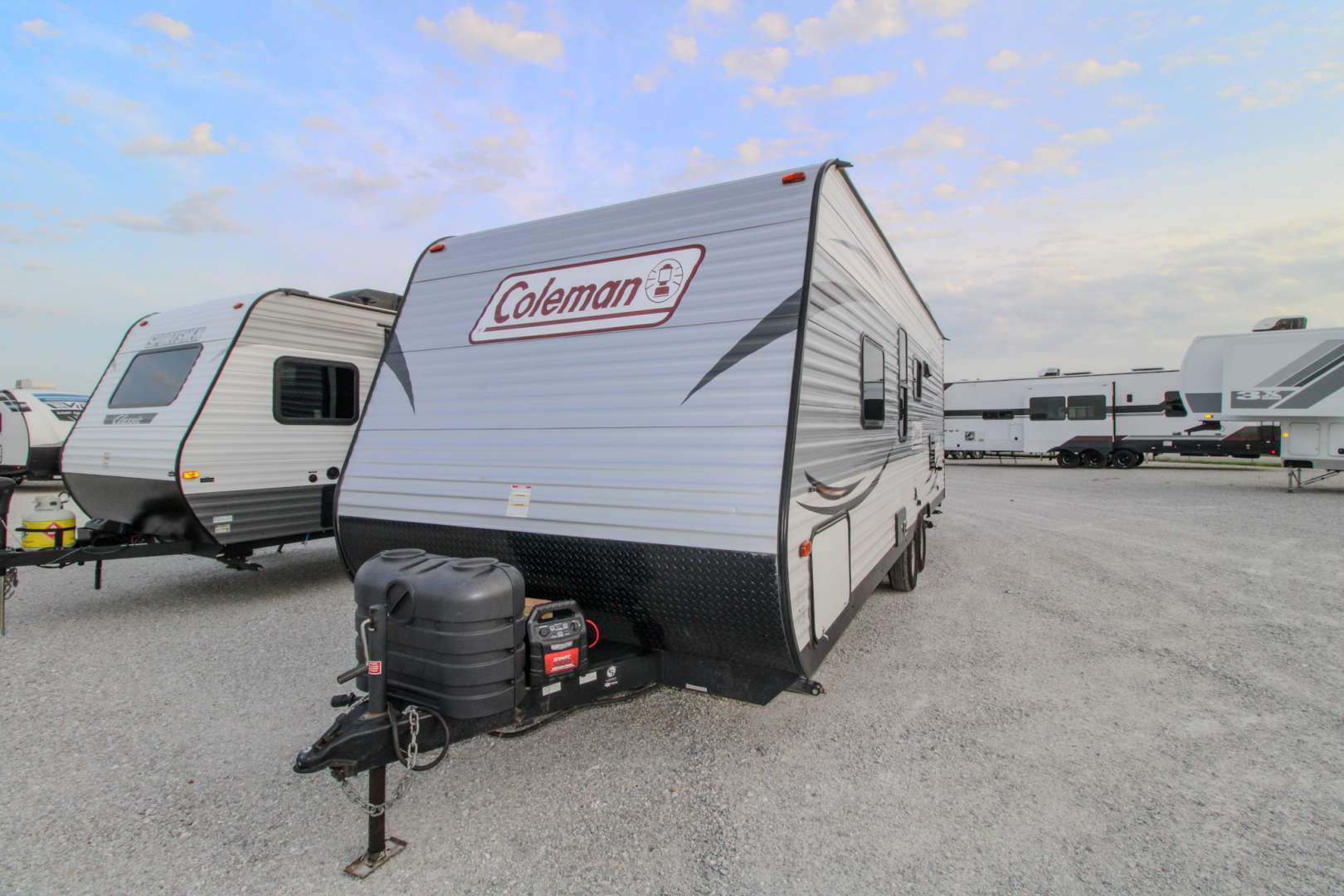 2016 Coleman Lantern 235QB in clinton MO