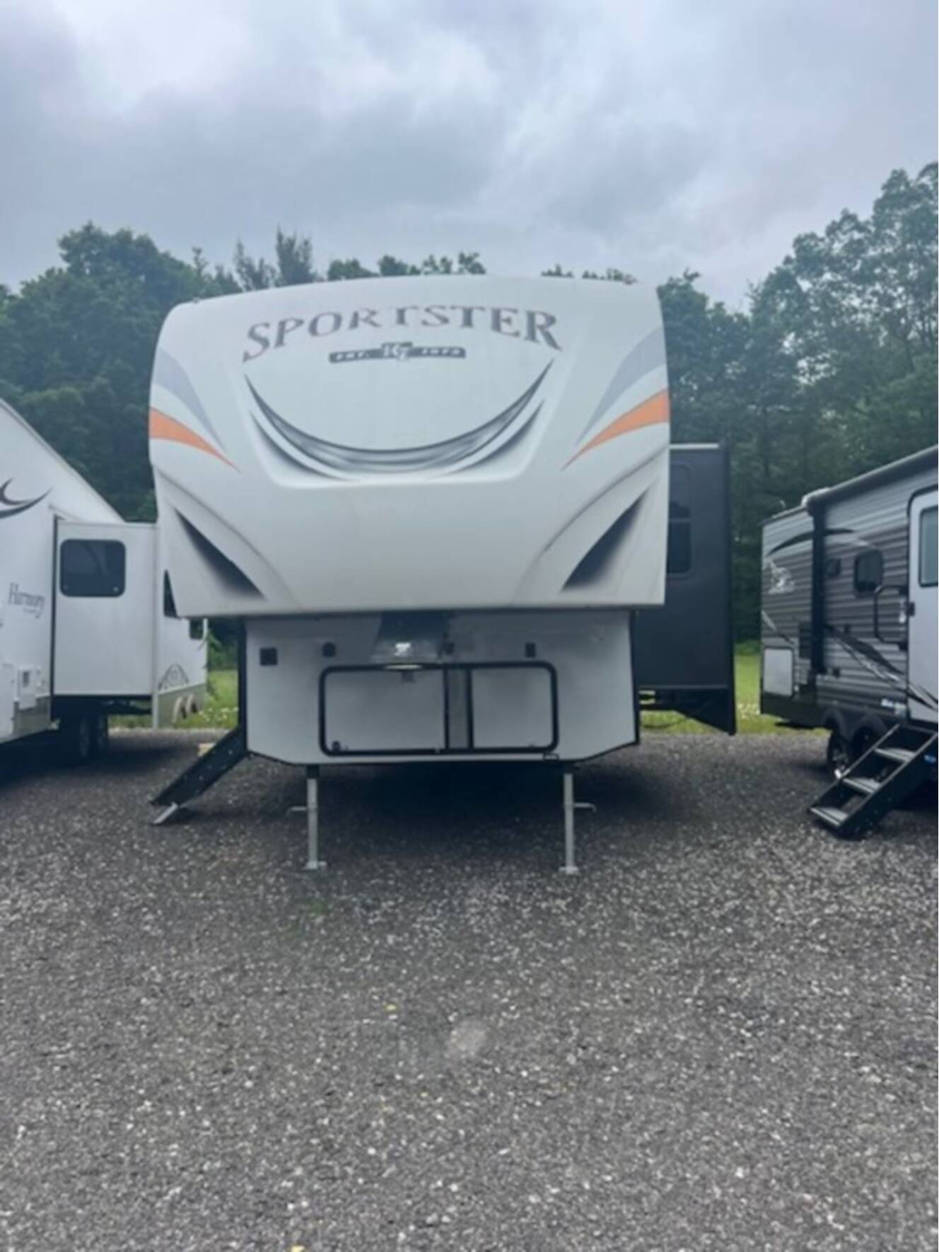 A photo of this 2019 Kz Rv Sportster® 352TH13