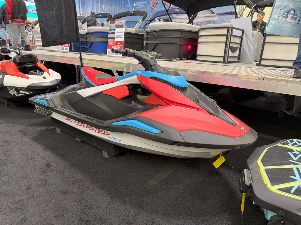 2025 Yamaha Waverunners Jetblaster DLX 2-Up DLX 2-UP in Rochester, MN