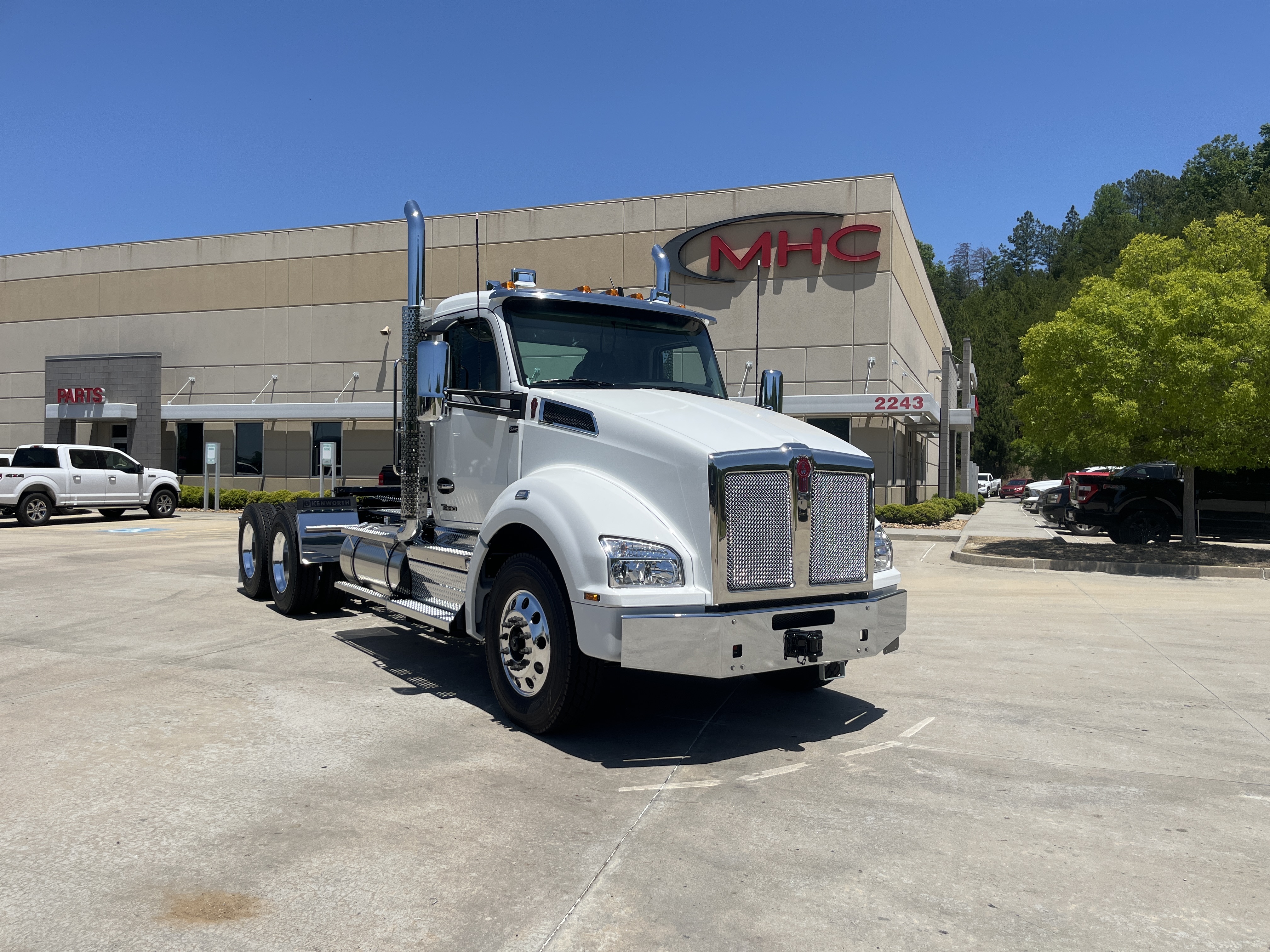 2027 KENWORTH T880 in Gainesville, GA