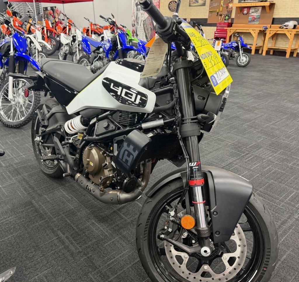 2024 Husqvarna® VIPILEN401B.D. 401 in Covina, CA