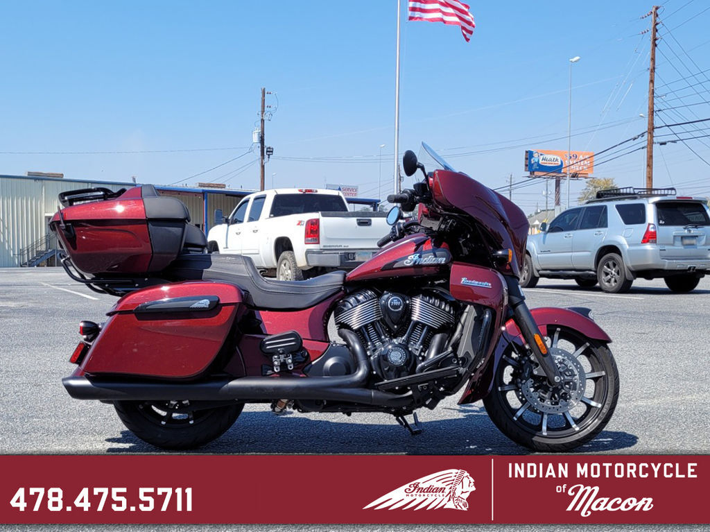2024 Indian Motorcycle® Roadmaster® Dark Horse® w/Powerband Audio Package Mar DARK HORSE in Macon, GA
