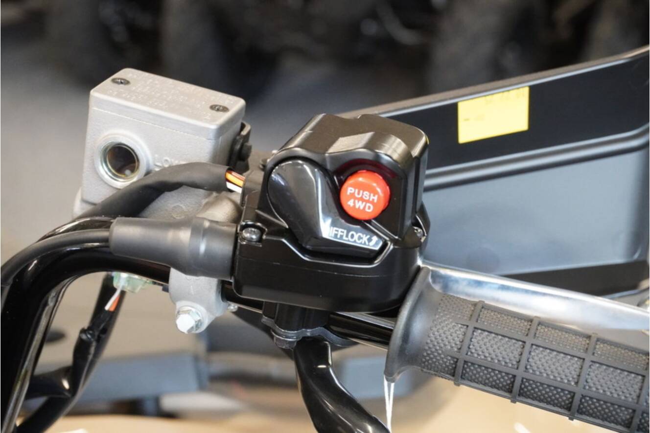A photo of this 2026 Suzuki KingQuad 500AXi Power Steering