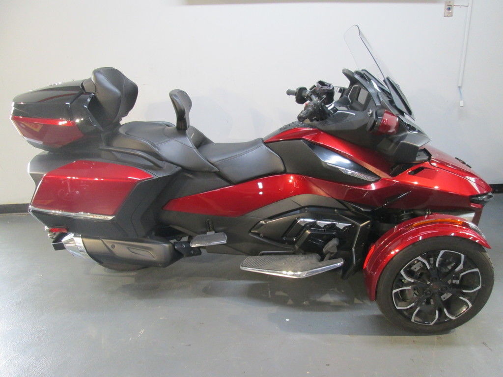 2022 Can-Am Spyder RT Limited Dark Wheels SPYDER RT LIMITED DARK WHEELS in Lewis Center, OH