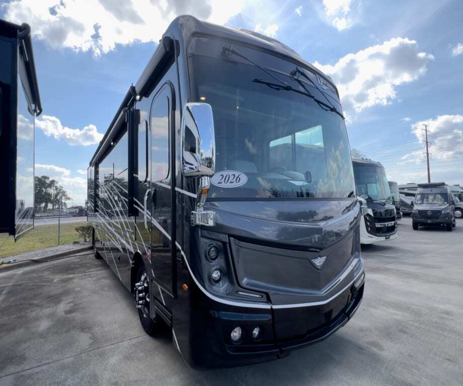 2026 Fleetwood DISCOVERY 38W in sanford FL