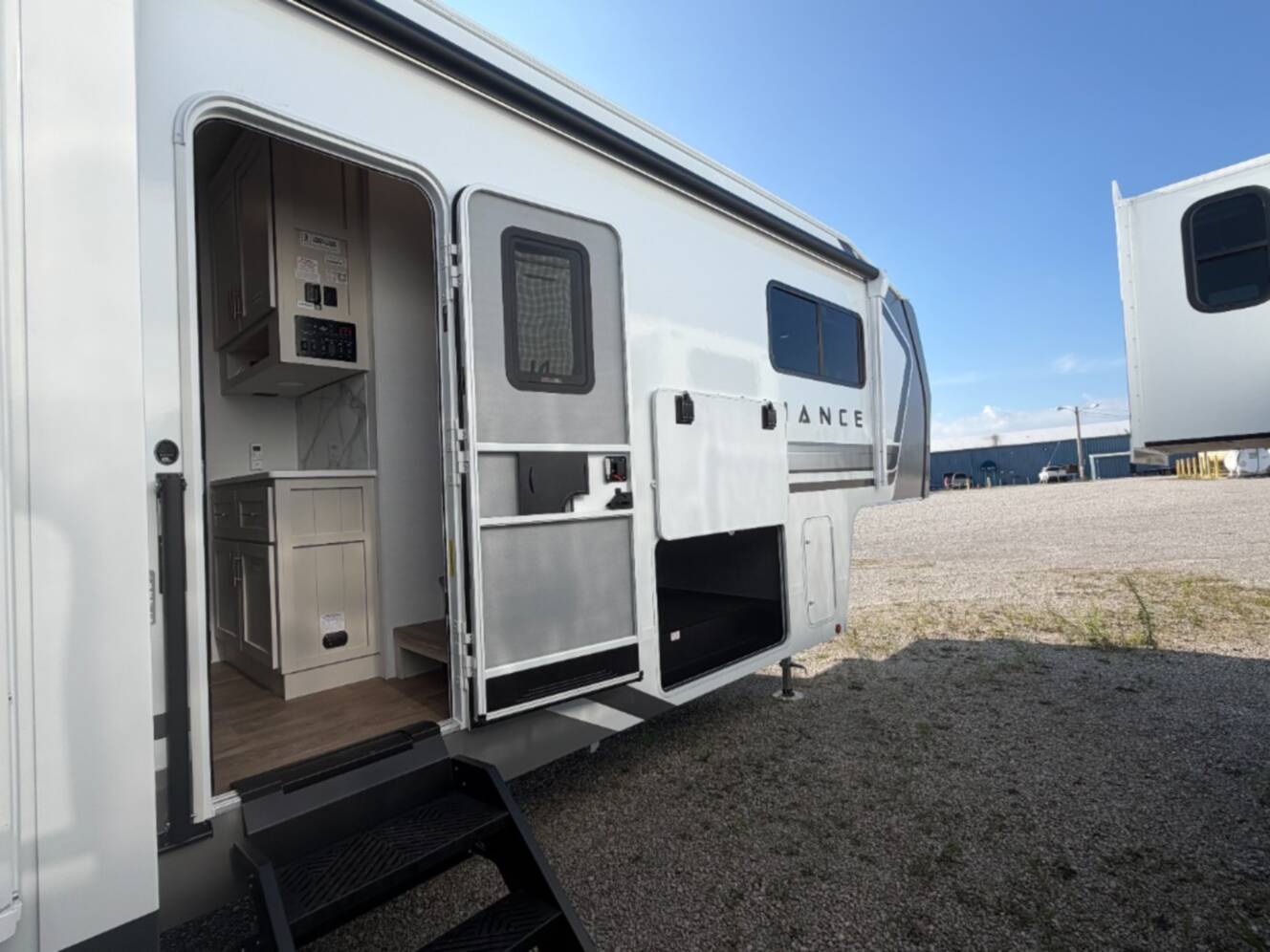 A photo of this 2027 Alliance Rv Avenue 32RLS
