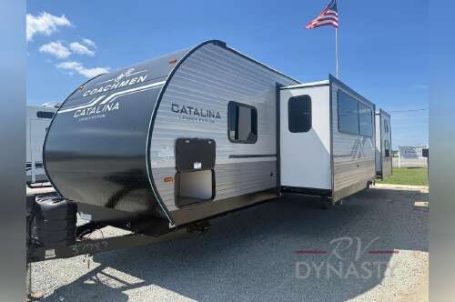 2027 Coachmen Rv Catalina Legacy Edition 323BHDSCK in bunker hill IN