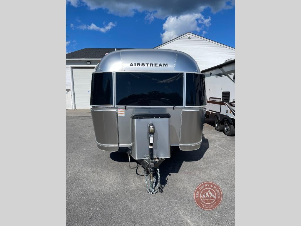 2021 Airstream Flying Cloud 25FB Queen in rochester NH