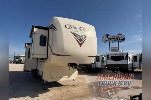 2019 Forest River Rv Cedar Creek Silverback 37RTH in san angelo TX