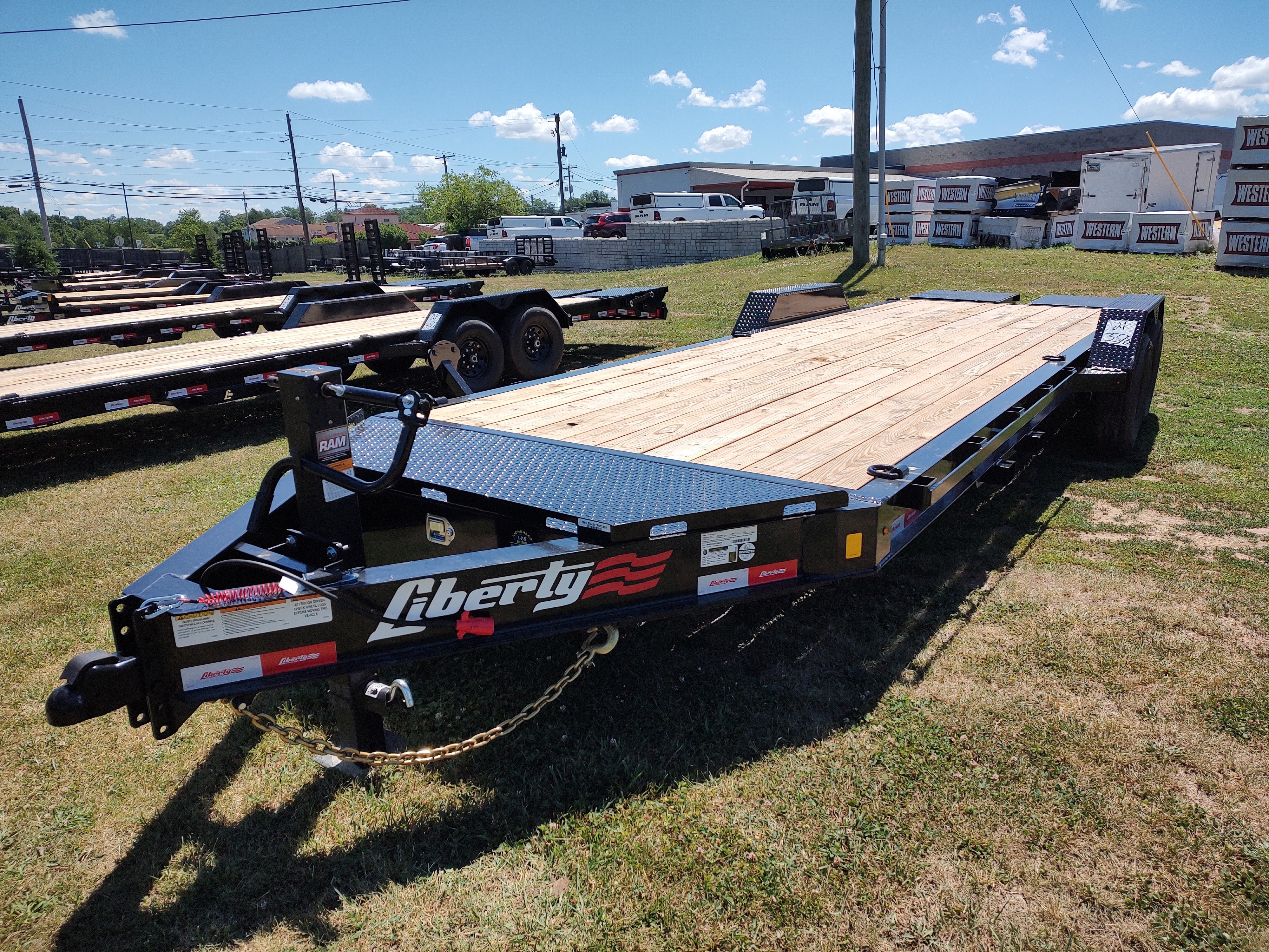 2026 Liberty Trailers 83x24 LE I-Beam Equipment Trailer 15K in Harrisburg, PA