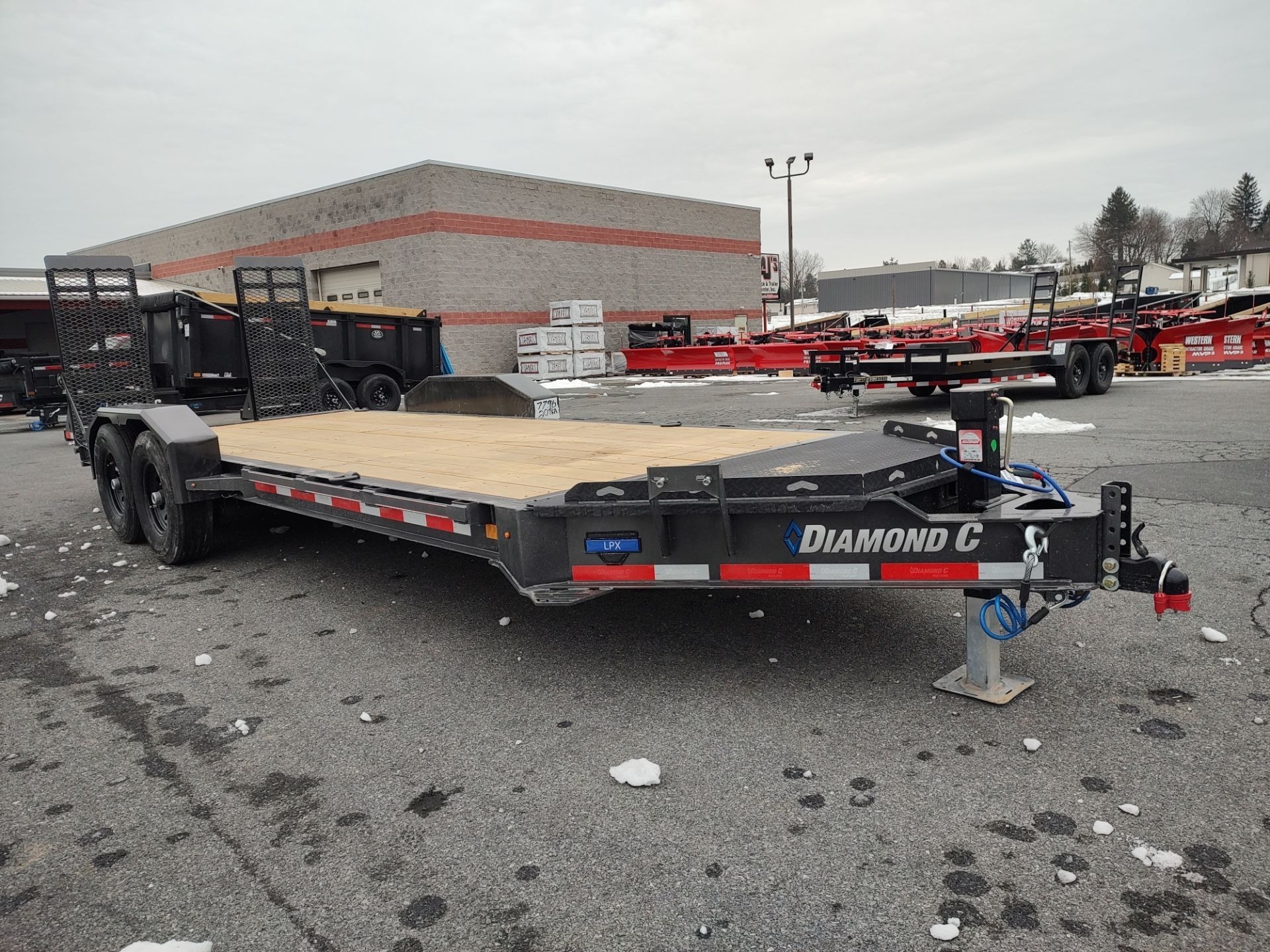 2026 Diamond C Trailers 22X82 LPX Equipment Trailer XWR 15.5K in Harrisburg, PA