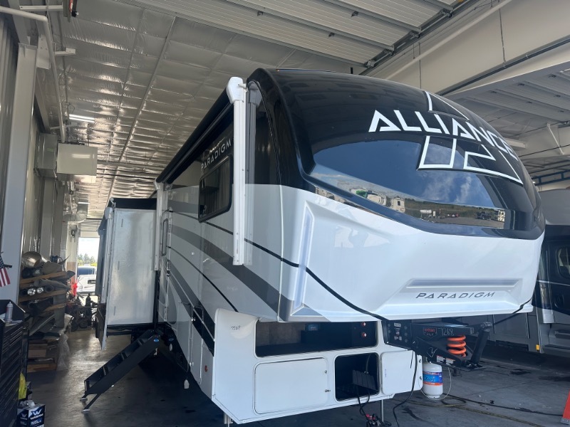 2026 Alliance Rv Paradigm 395DS in neenah WI