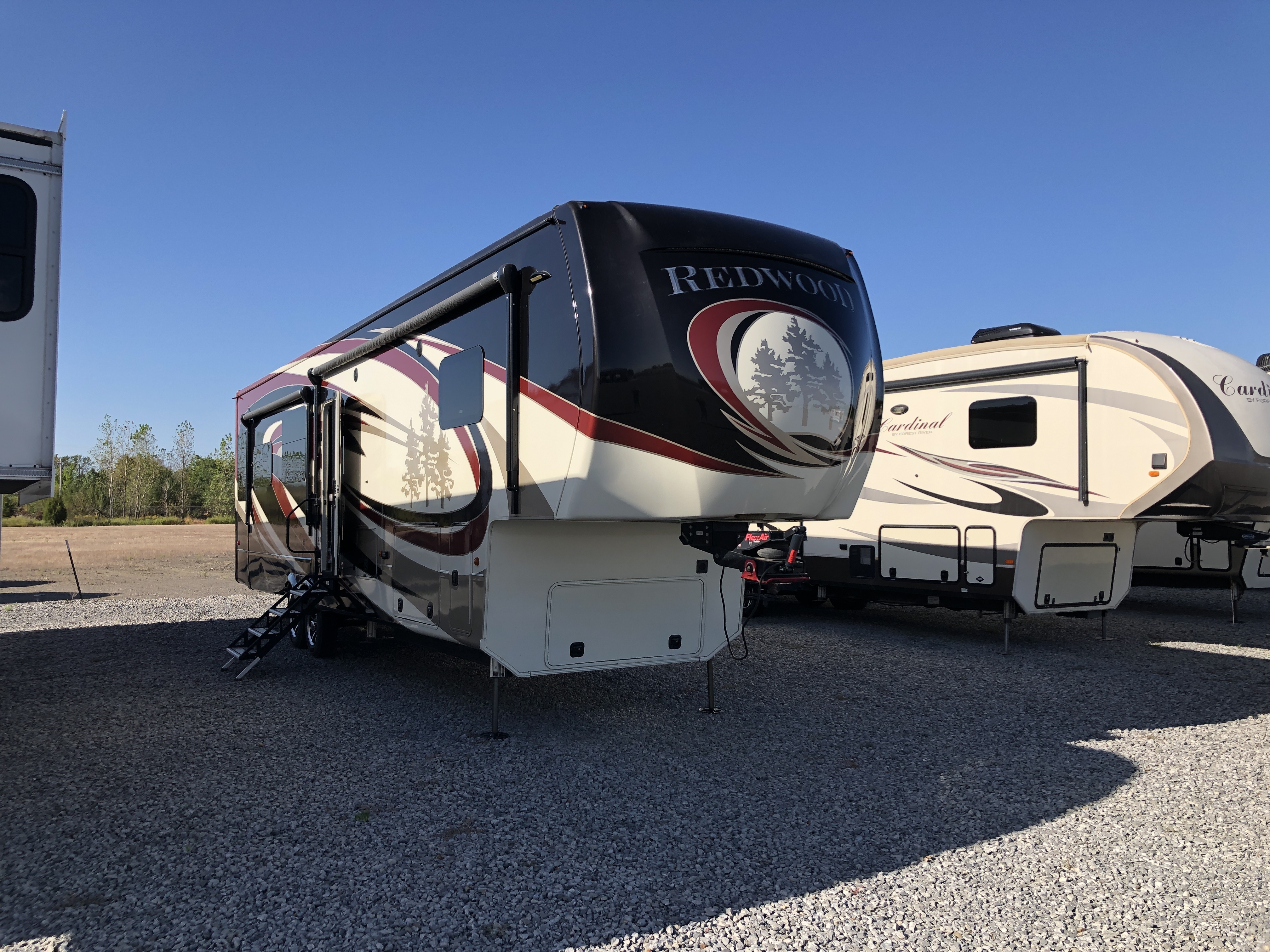 2017 Redwood Rv REDWOOD RV 3821RL in muskogee OK