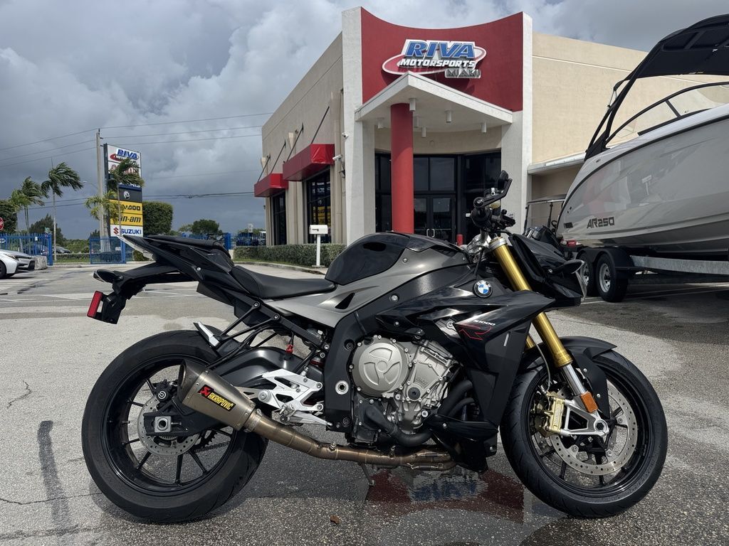 2016 BMW S 1000 R Black Storm Metallic 1000 R in Miami, FL