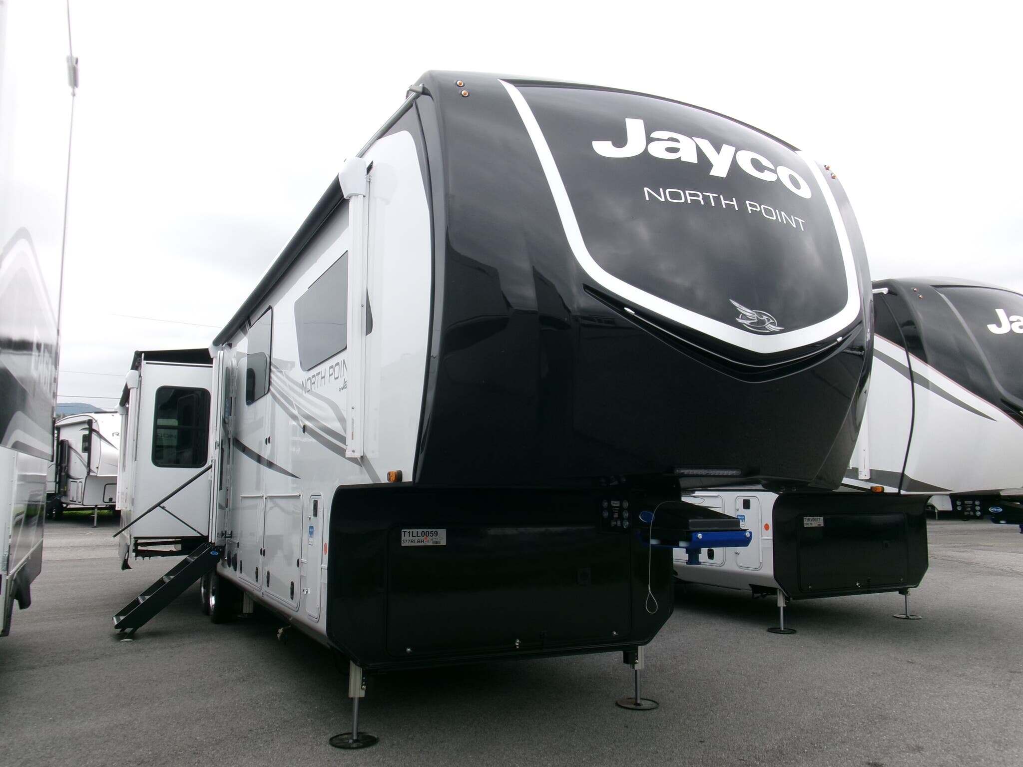 2026 Jayco North Point 377RLBH in duncansville PA