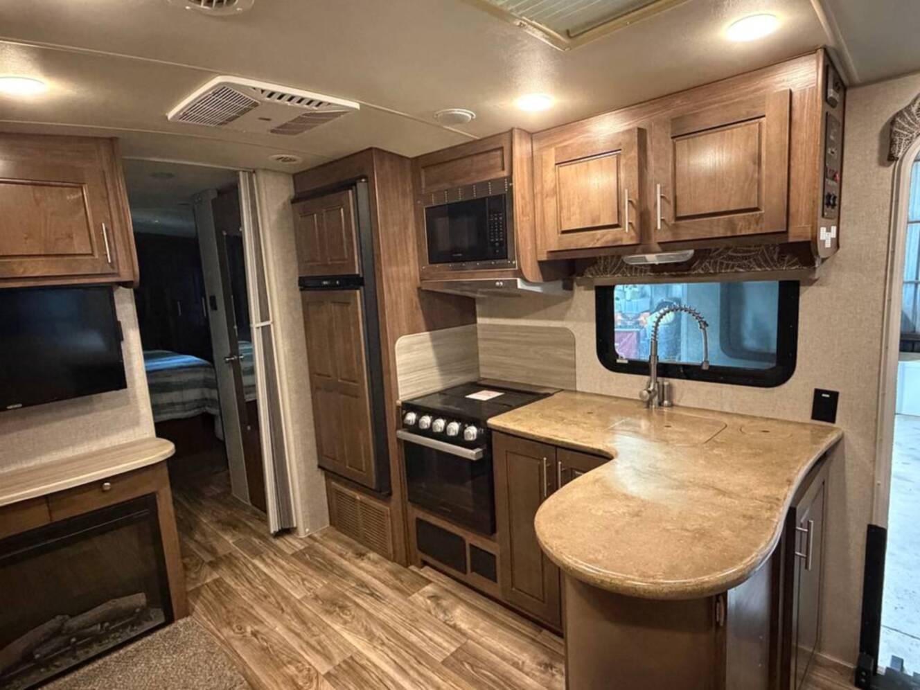 A photo of this 2023 Northwood Arctic Fox 25Y