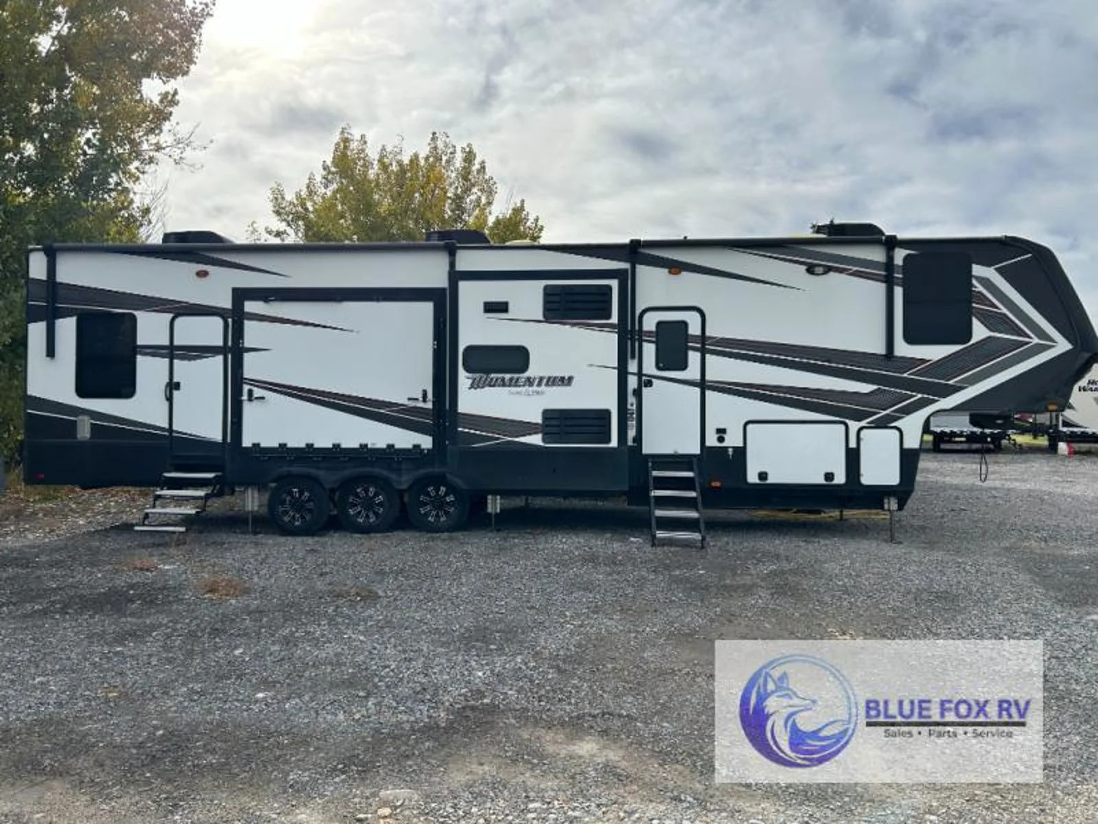 2020 Grand Design Rv Momentum 399TH Fifth Wheel Toy Hauler RV