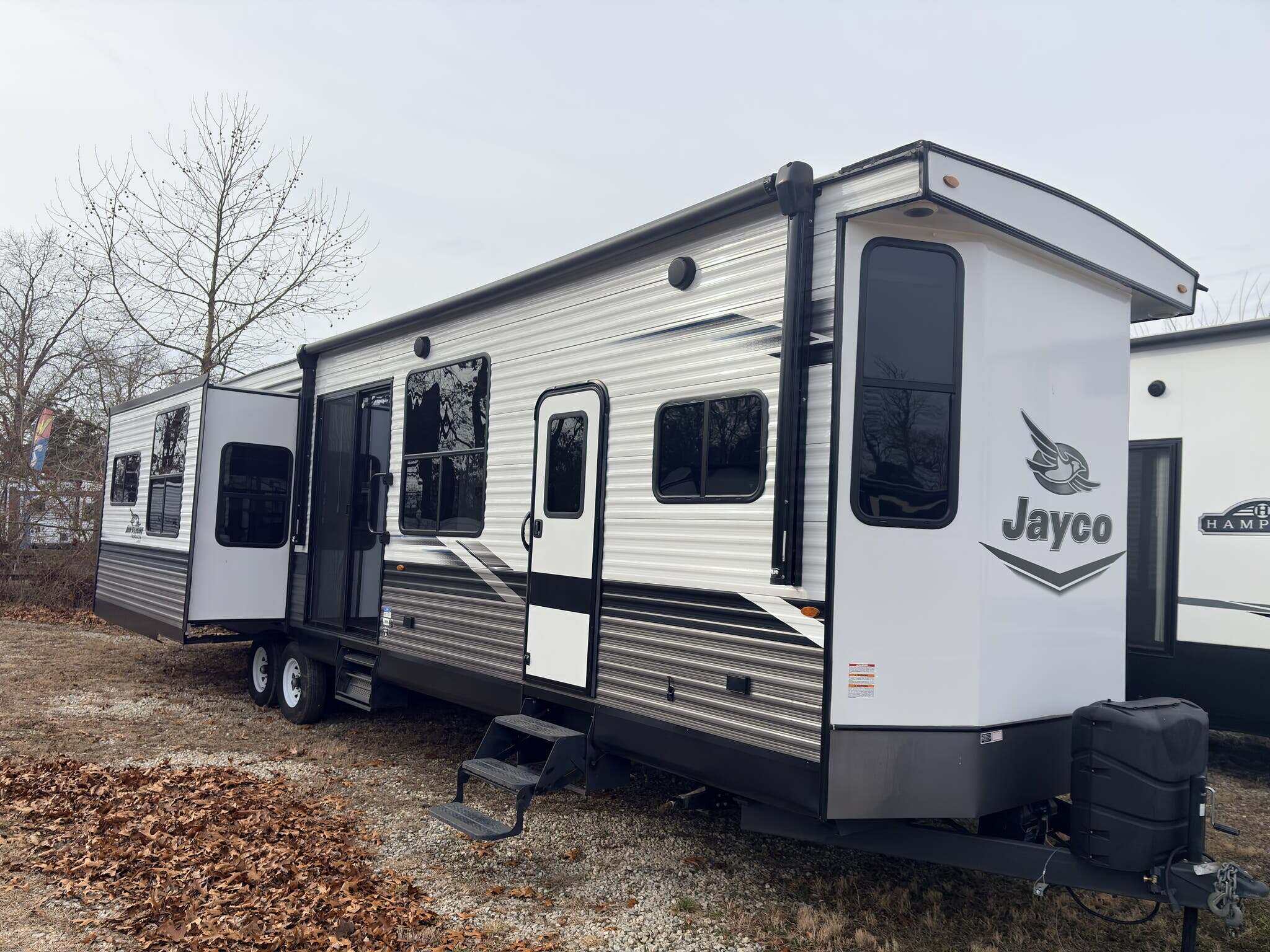 2022 Jayco Jay Flight Bungalow 40RLTS in williamstown NJ