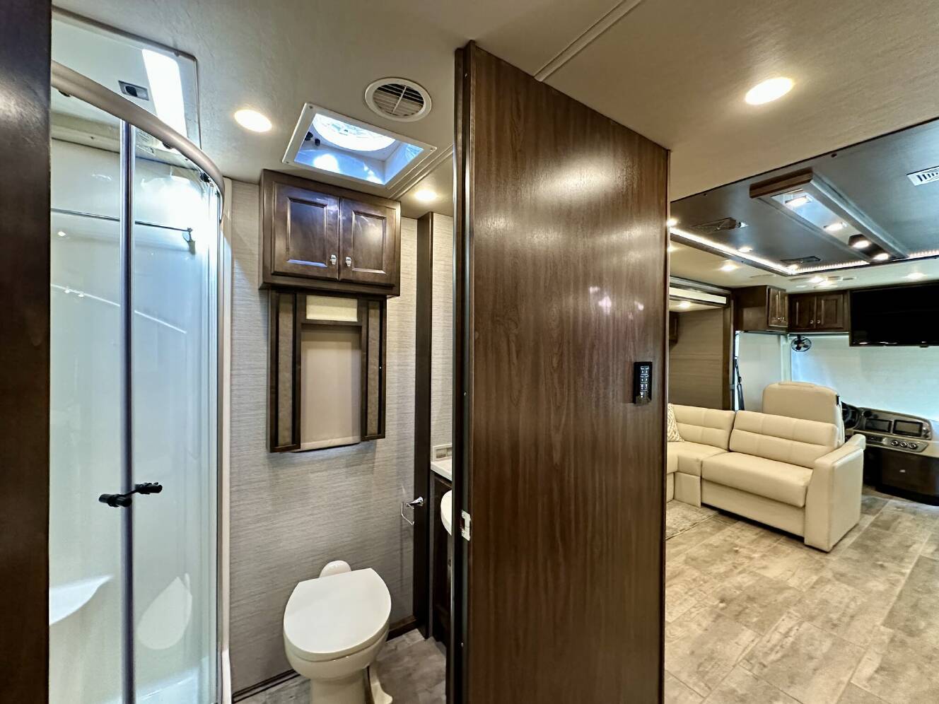 A photo of this 2020 Tiffin Allegro Red 33 AA