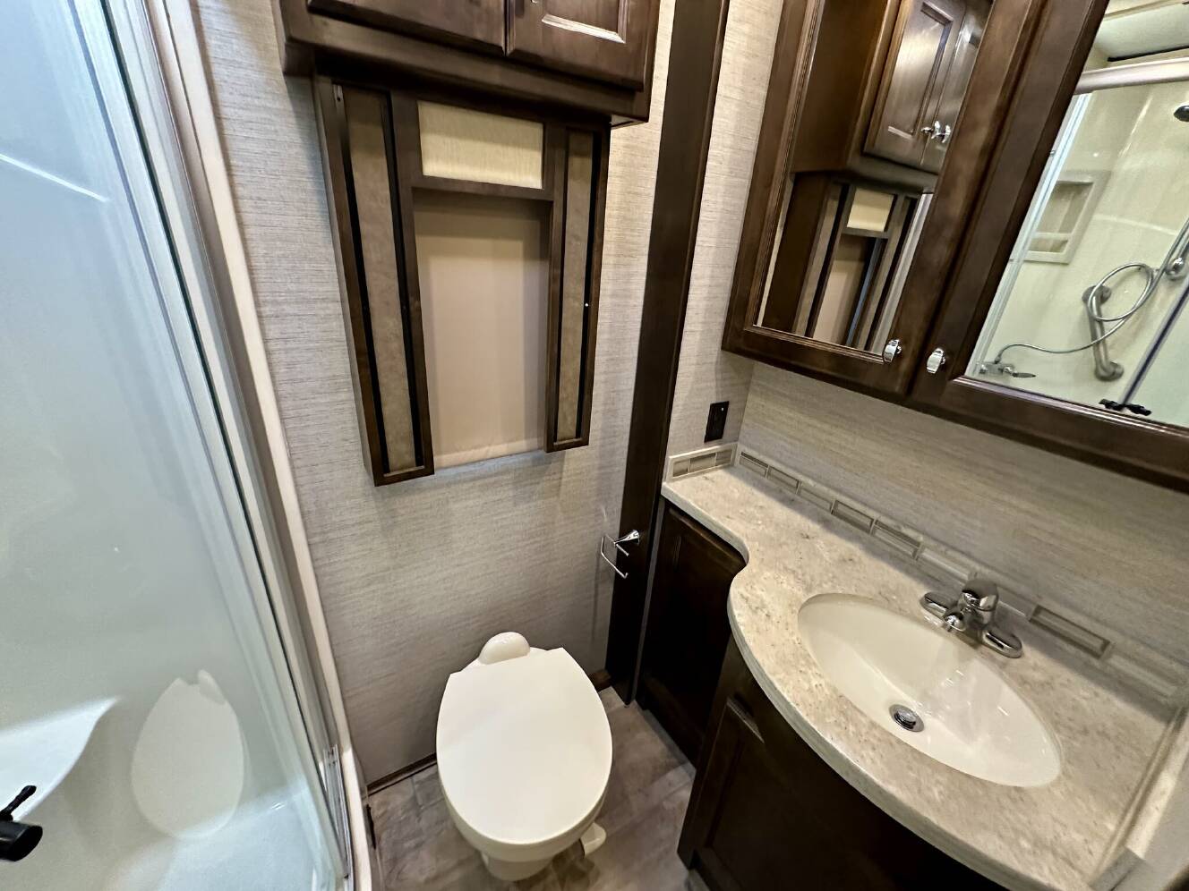 A photo of this 2020 Tiffin Allegro Red 33 AA
