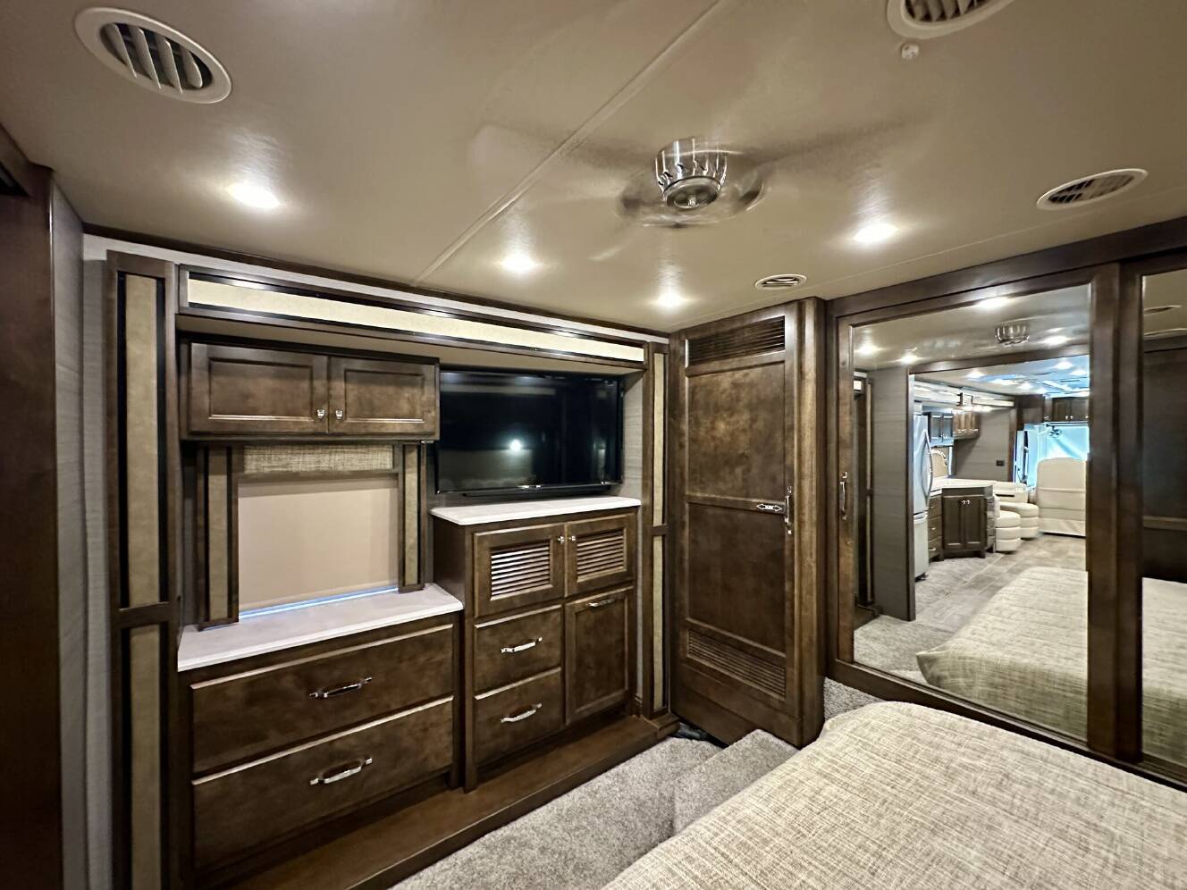 A photo of this 2020 Tiffin Allegro Red 33 AA