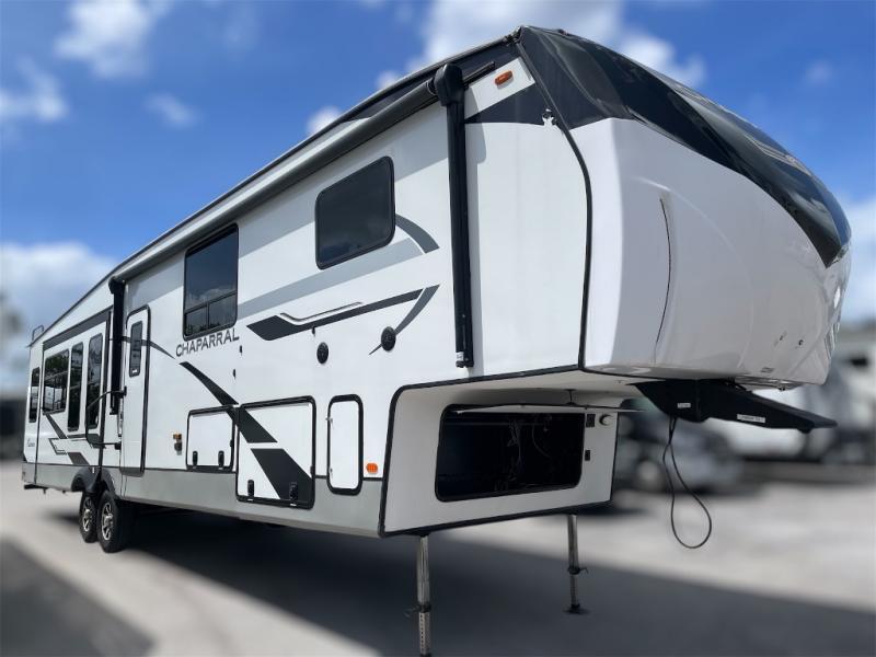 2023 Coachmen Chaparral 393MBX in bradenton FL