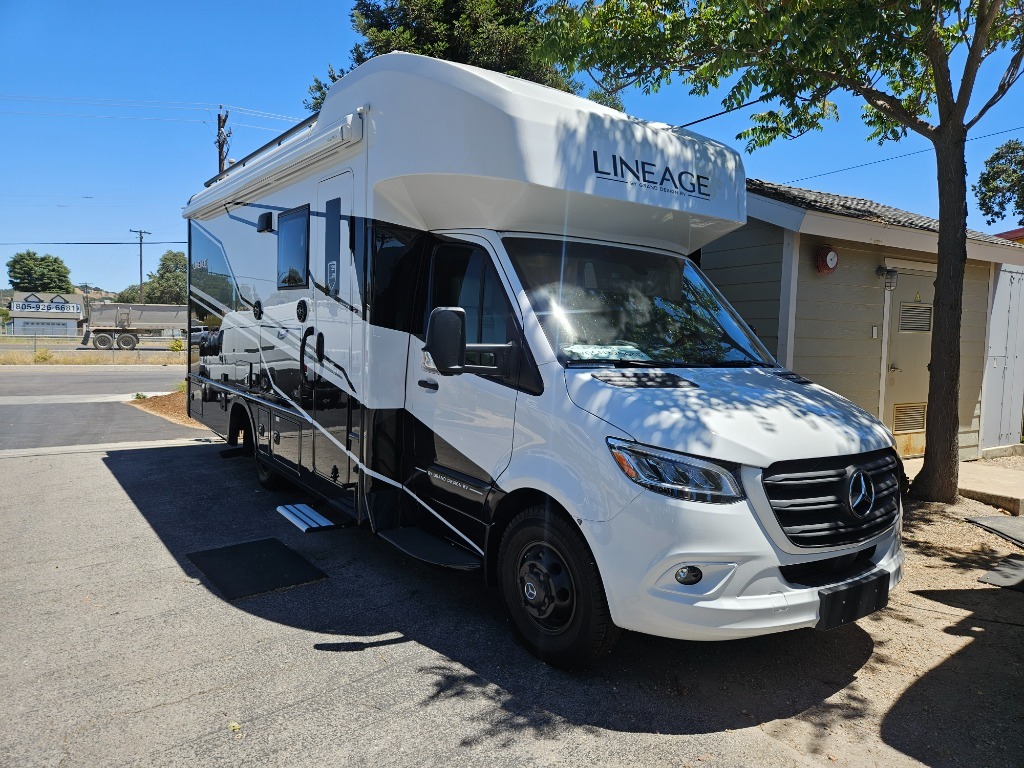 2026 Grand Design Lineage Series M 25FW in pismo beach CA