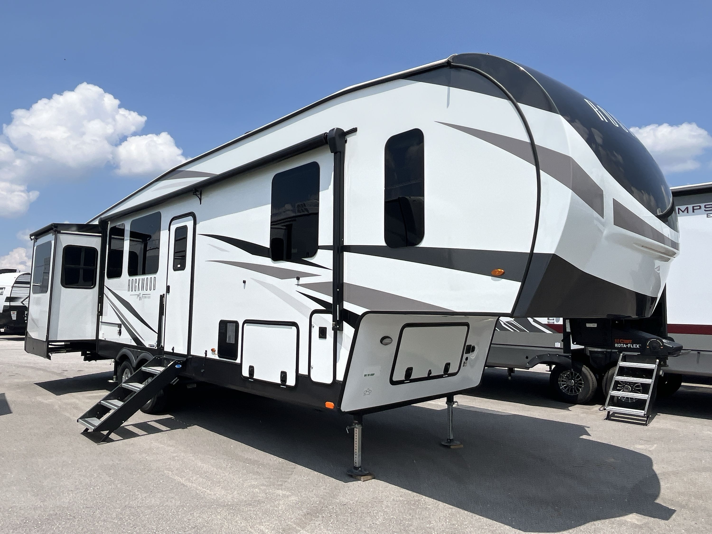2024 Forest River ROCKWOOD SIGNATURE 375RL RV