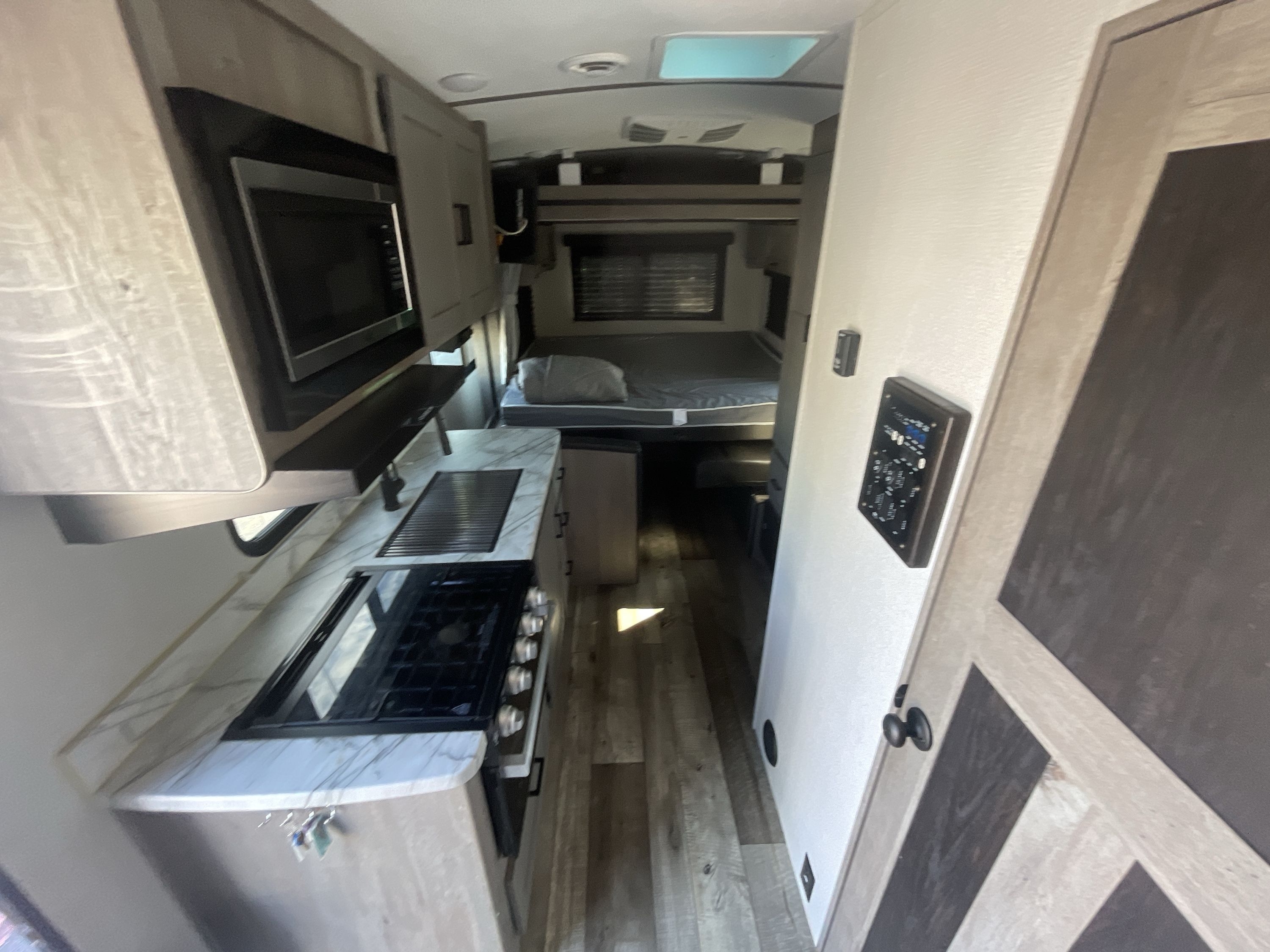 2021 Keystone OUTBACK ULTRA-LITE 210URS in strafford MO