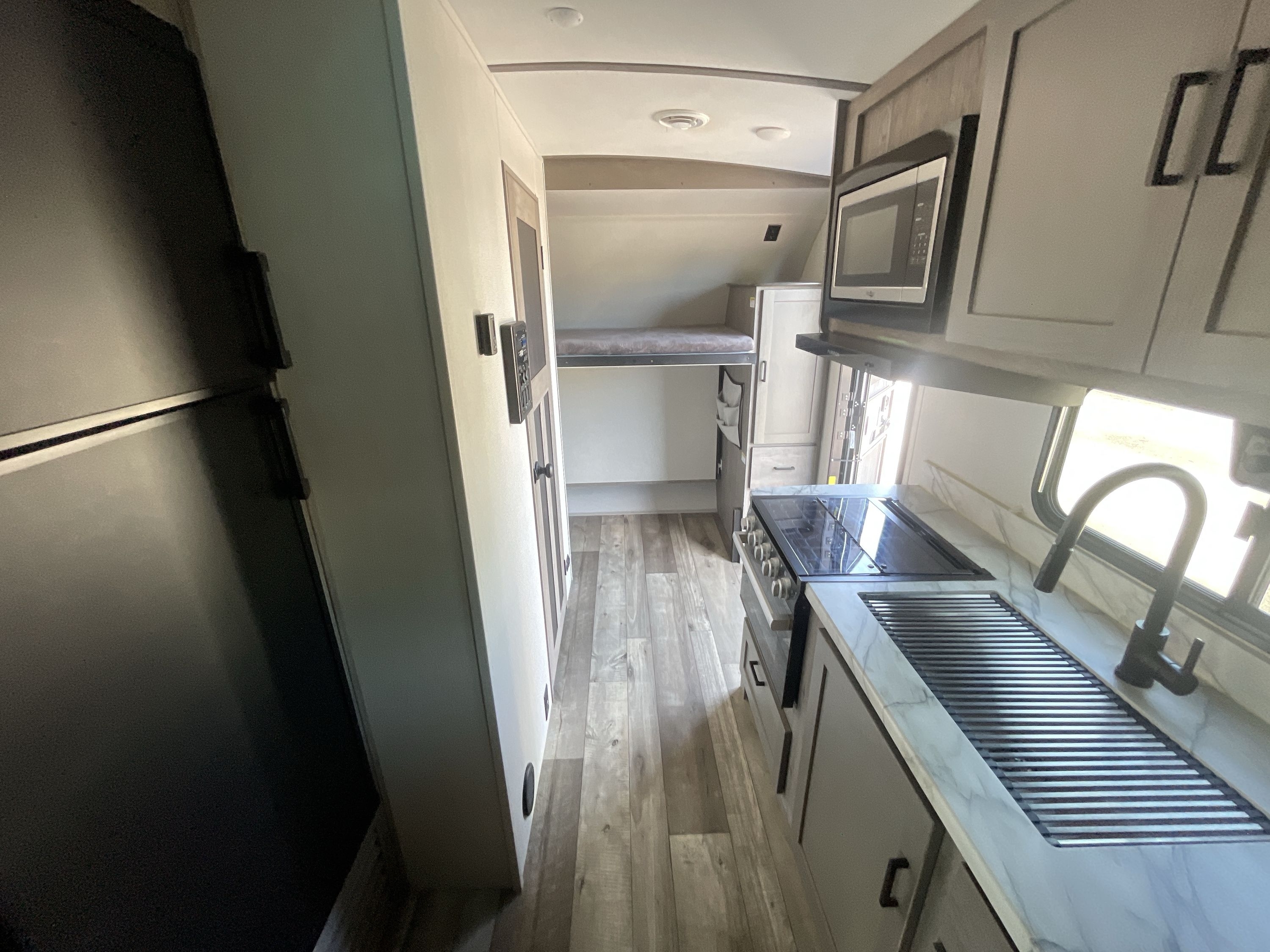 2021 Keystone OUTBACK ULTRA-LITE 210URS in strafford MO