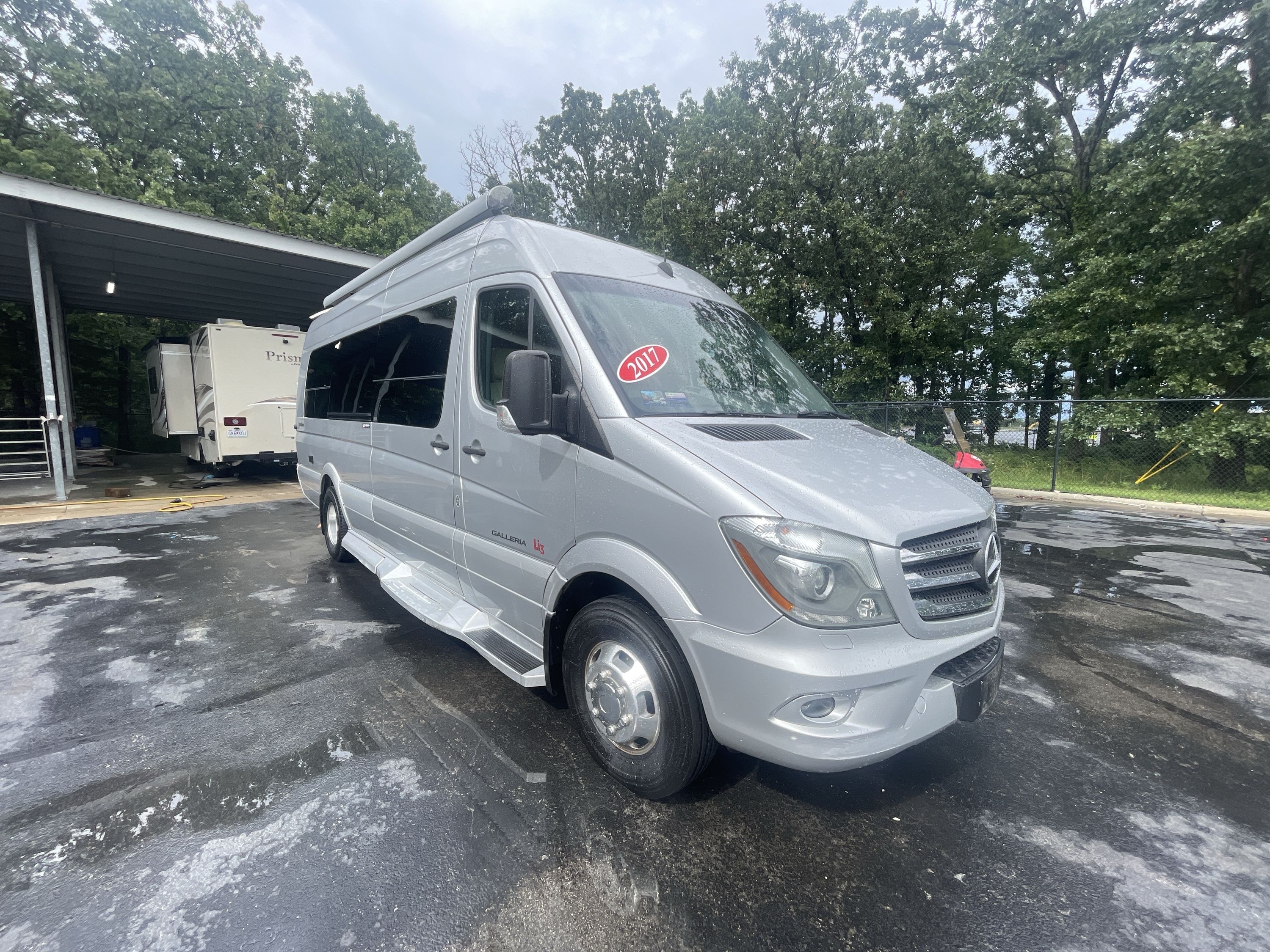 2017 Coachmen GALLERIA 24T in strafford MO