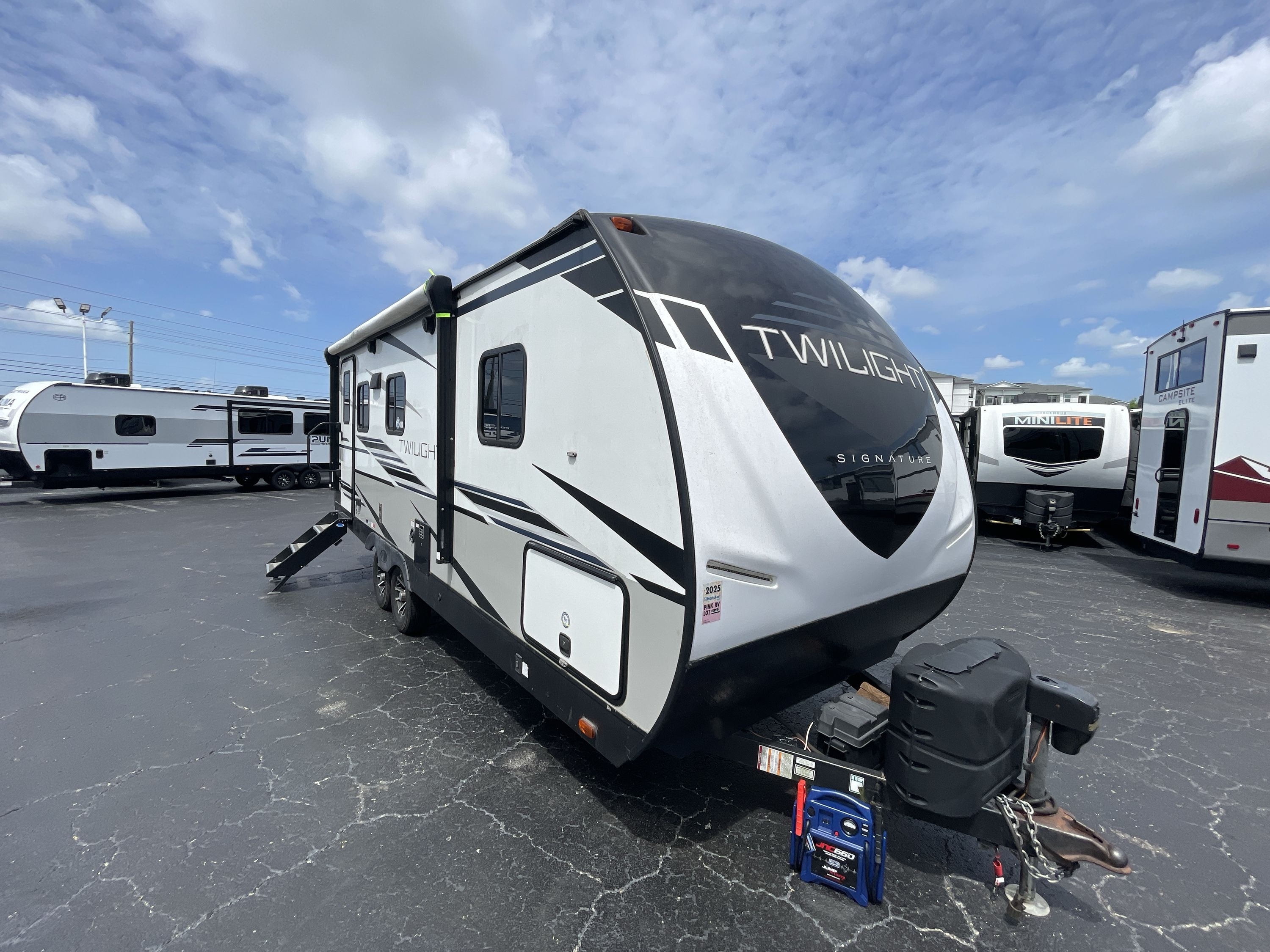2022 Cruiser Rv TWILIGHT SIGNATURE 2100 TW 2100 in pinellas park FL