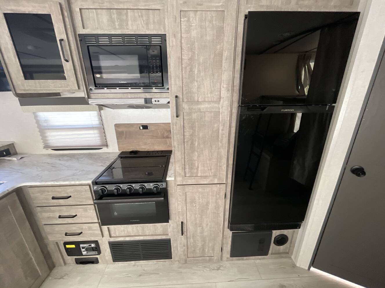 A photo of this 2023 Forest River SURVEYOR 276BHLE
