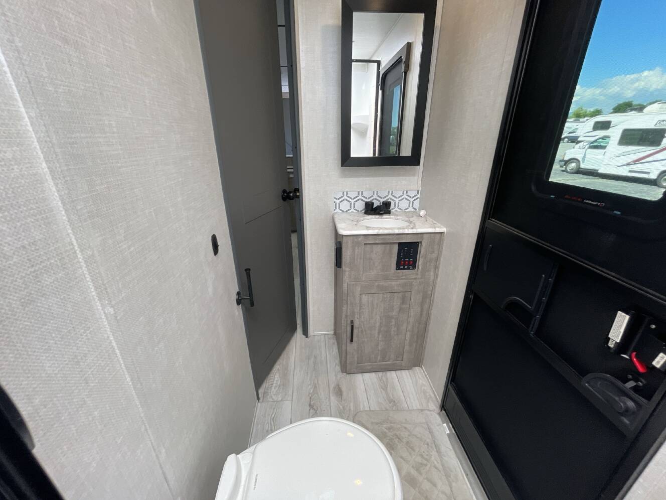 A photo of this 2023 Forest River SURVEYOR 276BHLE
